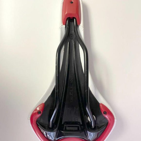 Selle Roya Seta Bike Saddle - Picture 3 of 4